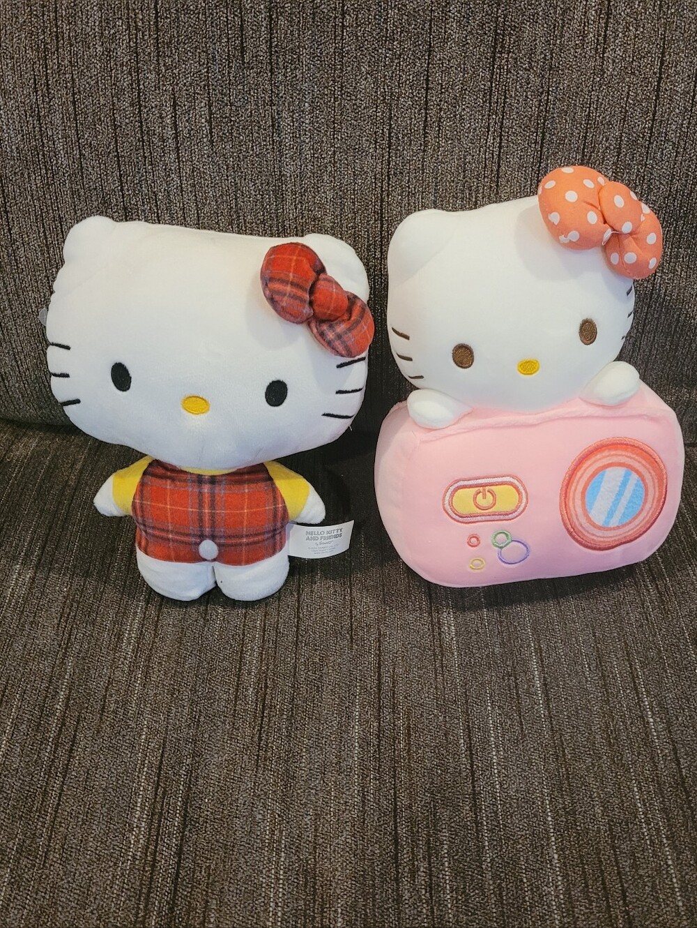 Lot Of 2 Different Official Sanrio 8" Hello Kitty Plushies Plush Collectibles